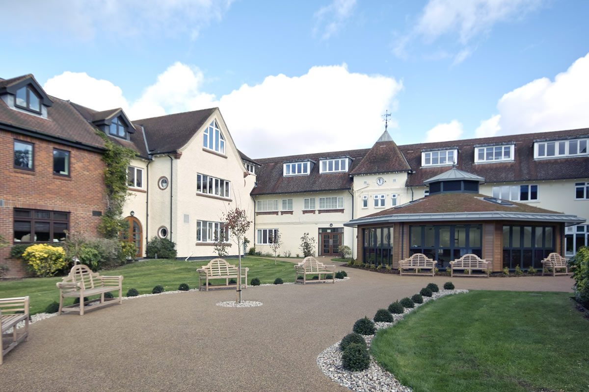 Edgar Taylor | Pipers Corner School Science Laboratory, Great Kingshill, Buckinghamshire